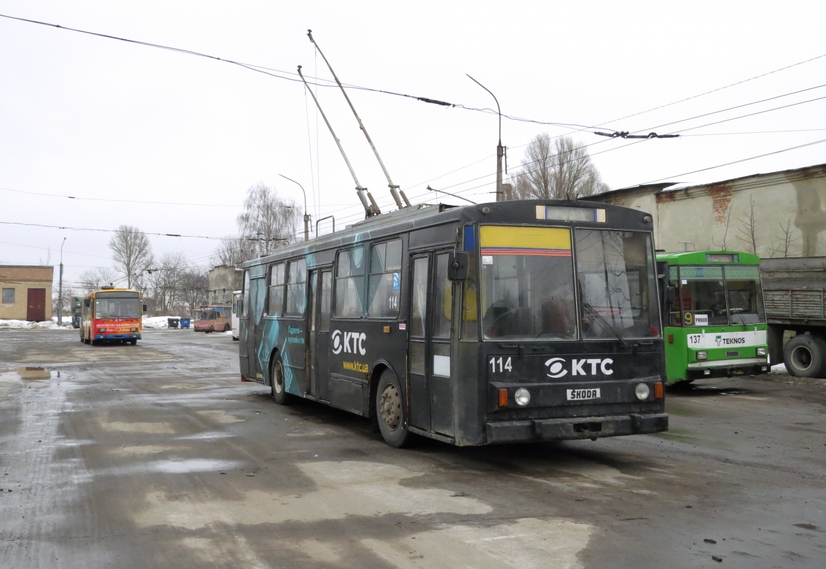 Тернополь, Škoda 14Tr89/6 № 114