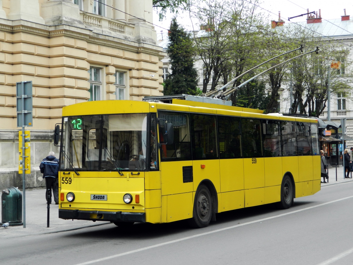 Львов, Škoda 14Tr89/6 № 559