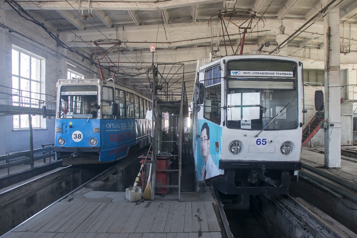 Улан-Удэ, 71-605А № 38; Улан-Удэ, 71-608КМ № 65