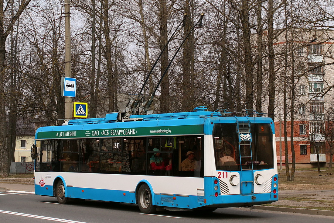 Витебск, БКМ 321 № 211
