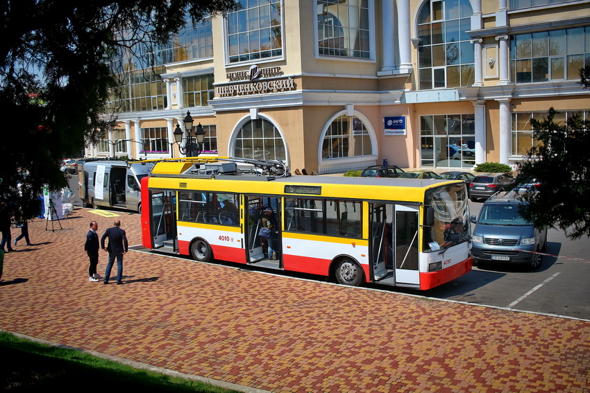 Одесса, Škoda 21Tr № 4010