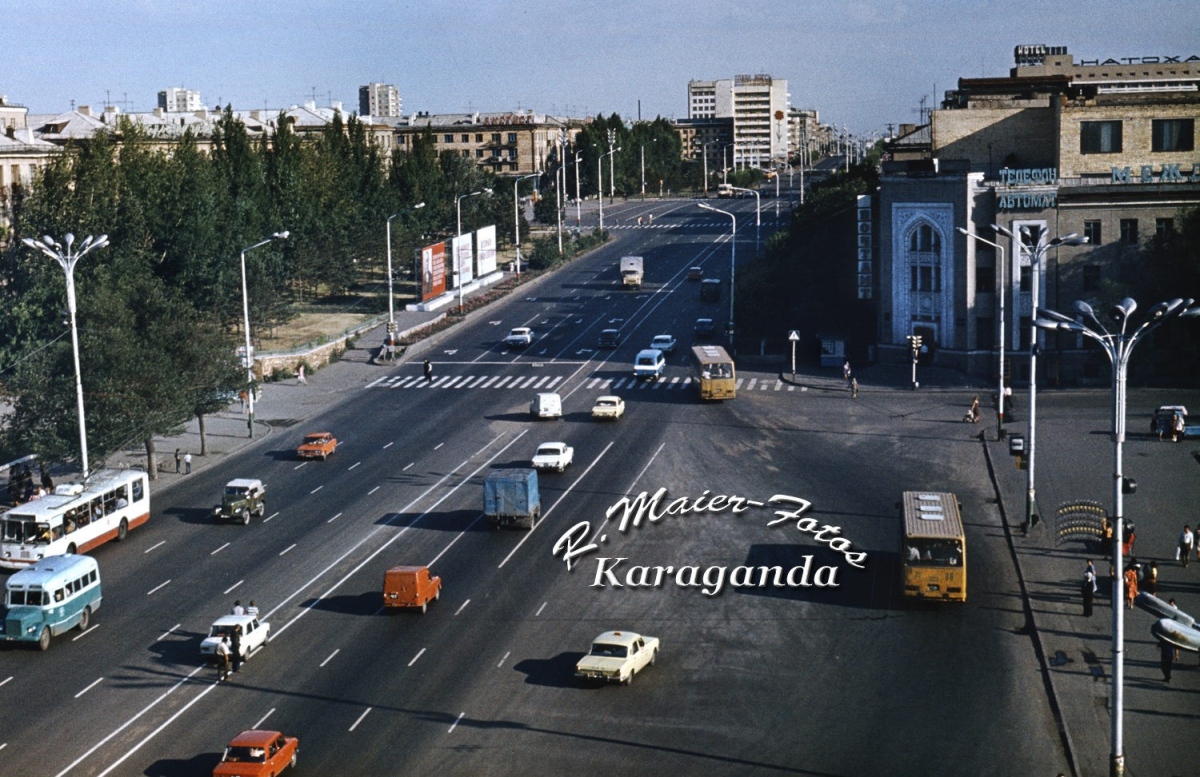 Караганда, ЗиУ-682В № 108; Караганда — Старые фотографии (до 2000 г.); Караганда — Троллейбусные линии