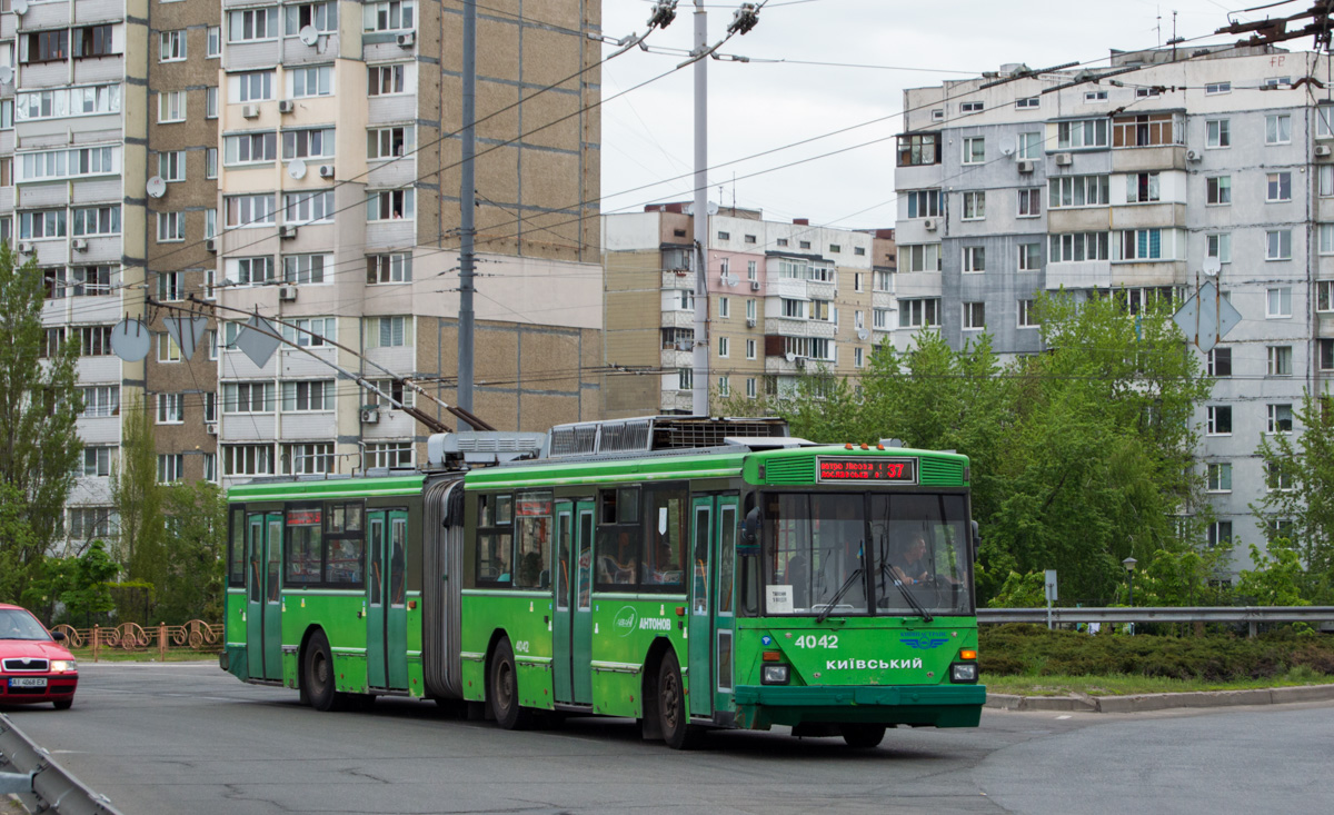Киев, Киев-12.03 № 4042