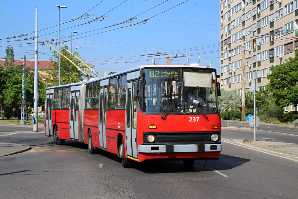 Будапешт, Ikarus 280.94 № 237