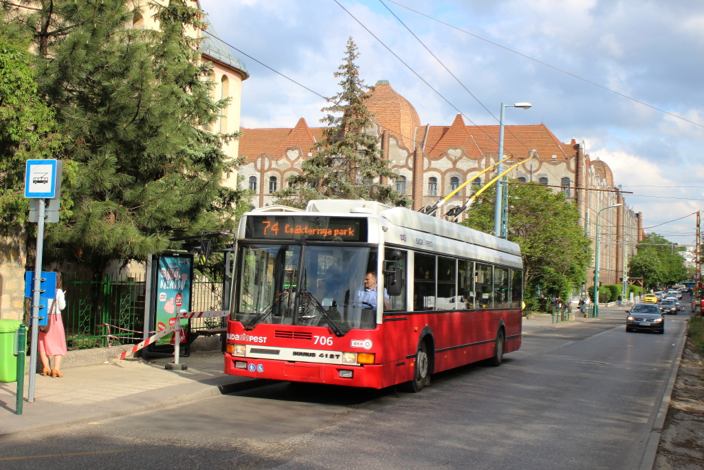 Будапешт, Ikarus 412.81 № 706