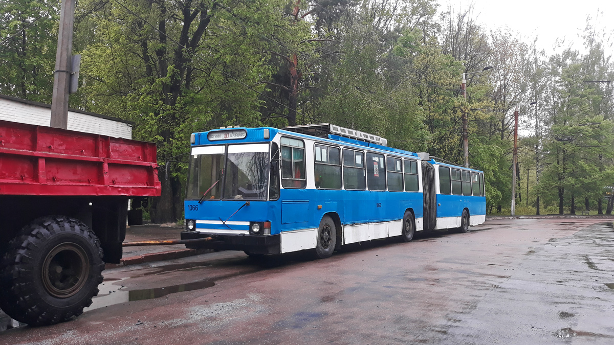 Житомир, ЮМЗ Т1 № 1066