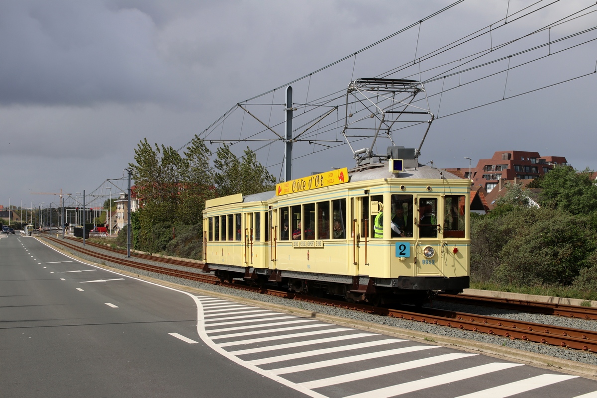 Береговой трамвай, SNCV Standard деревянный моторный № 9942; Береговой трамвай, SNCV Standard деревянное прицепной № 19211