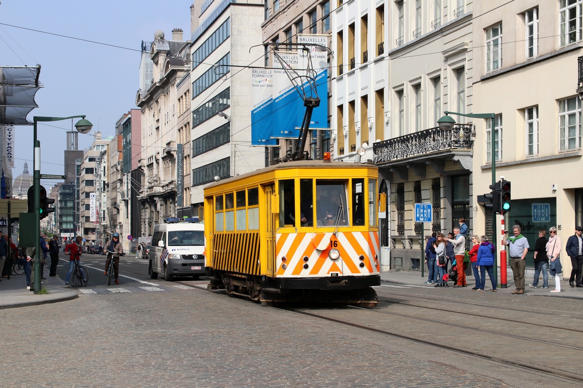 Brüssel, 2-axle motor car Nr. 16; Brüssel — Festivities on the occasion of 150 years of tram (30/04/2019 — 05/05/2019)