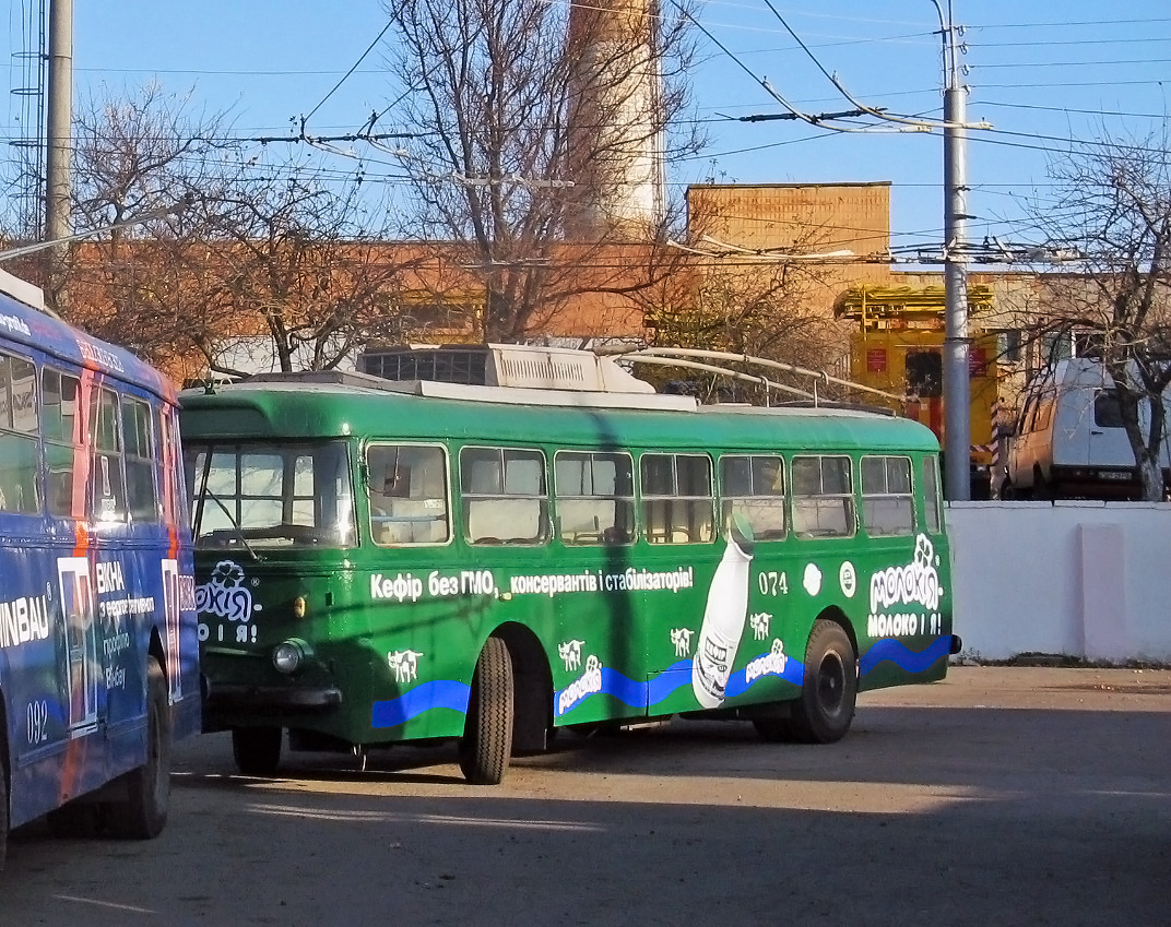 Ровно, Škoda 9Tr22 № 074