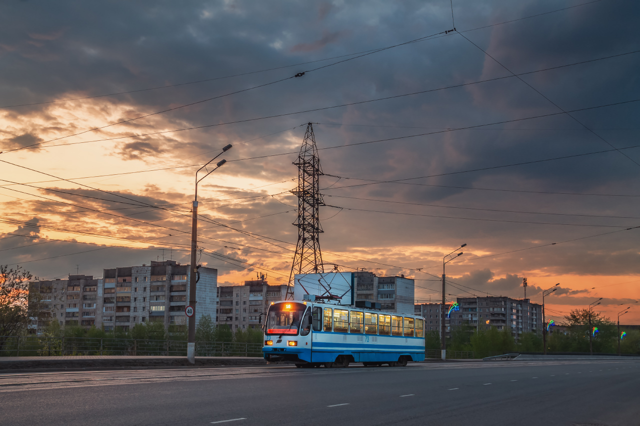 Nyizsnij Tagil, 71-403 — 73