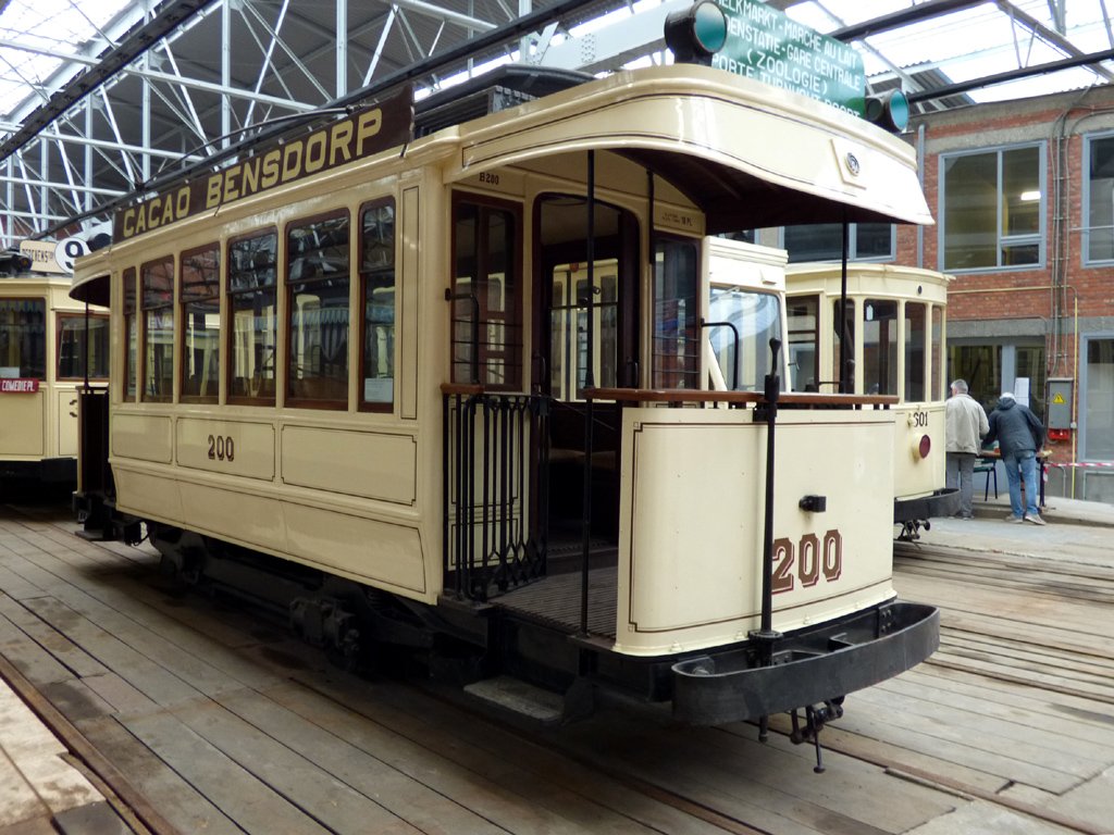 Антверпен, Двухосный моторный La Croyère № 200