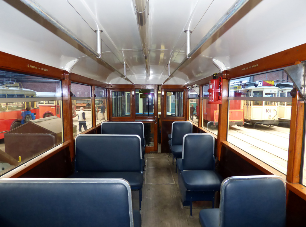 Антверпен, Трёхосный моторный вагон № 328