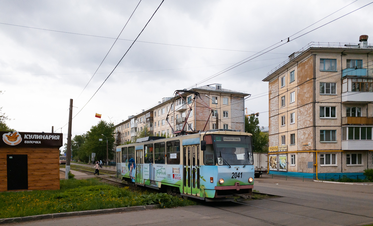 Izsevszk, Tatra T6B5-RA — 2041