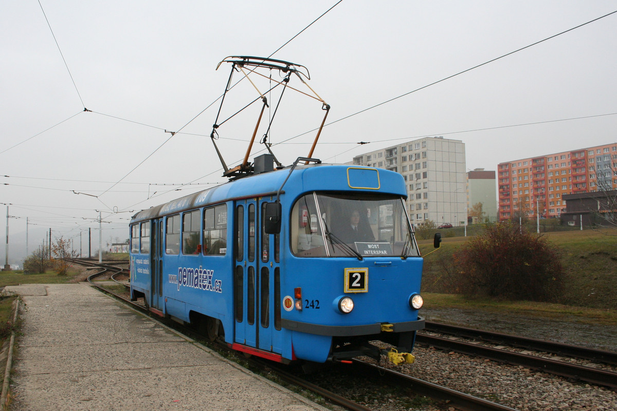 Мост ― Литвинов, Tatra T3M.3 № 242