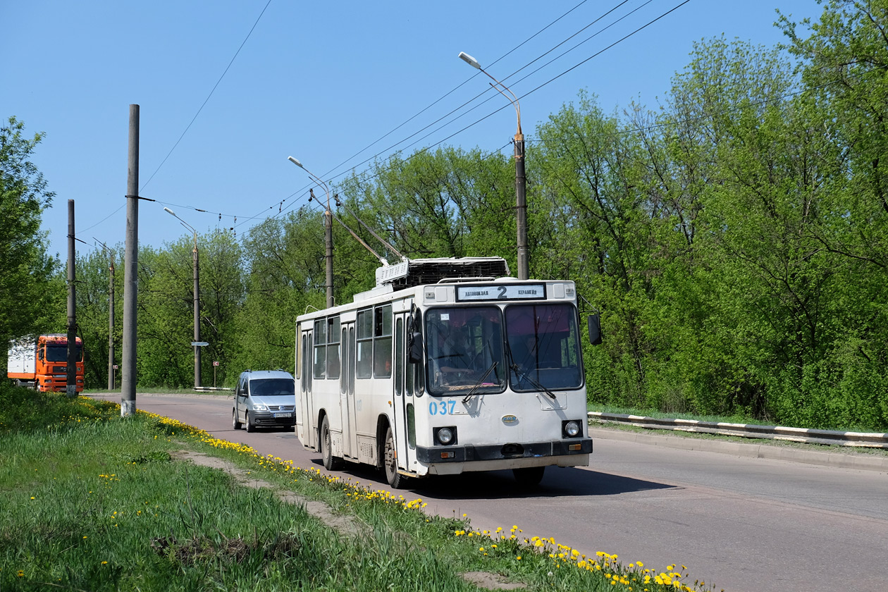 Сумы, ЮМЗ Т2 № 037