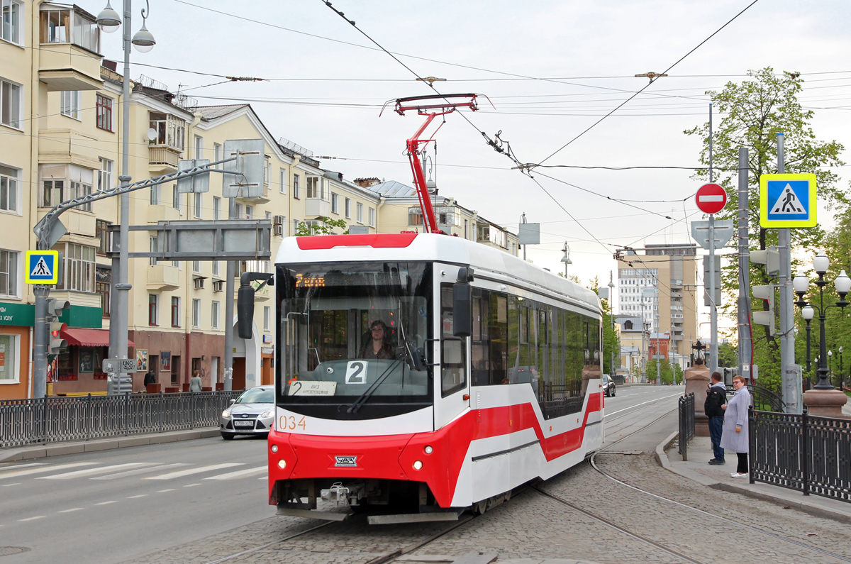 Екатеринбург, 71-407-01 № 034