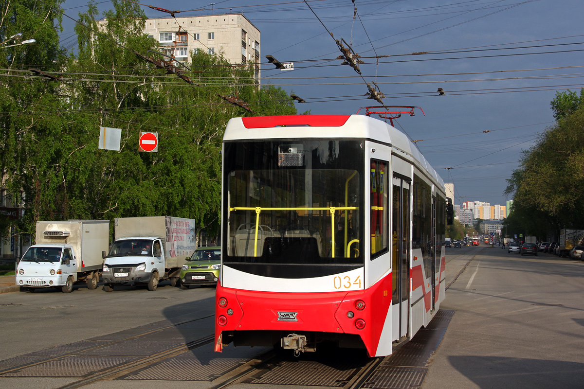 Екатеринбург, 71-407-01 № 034