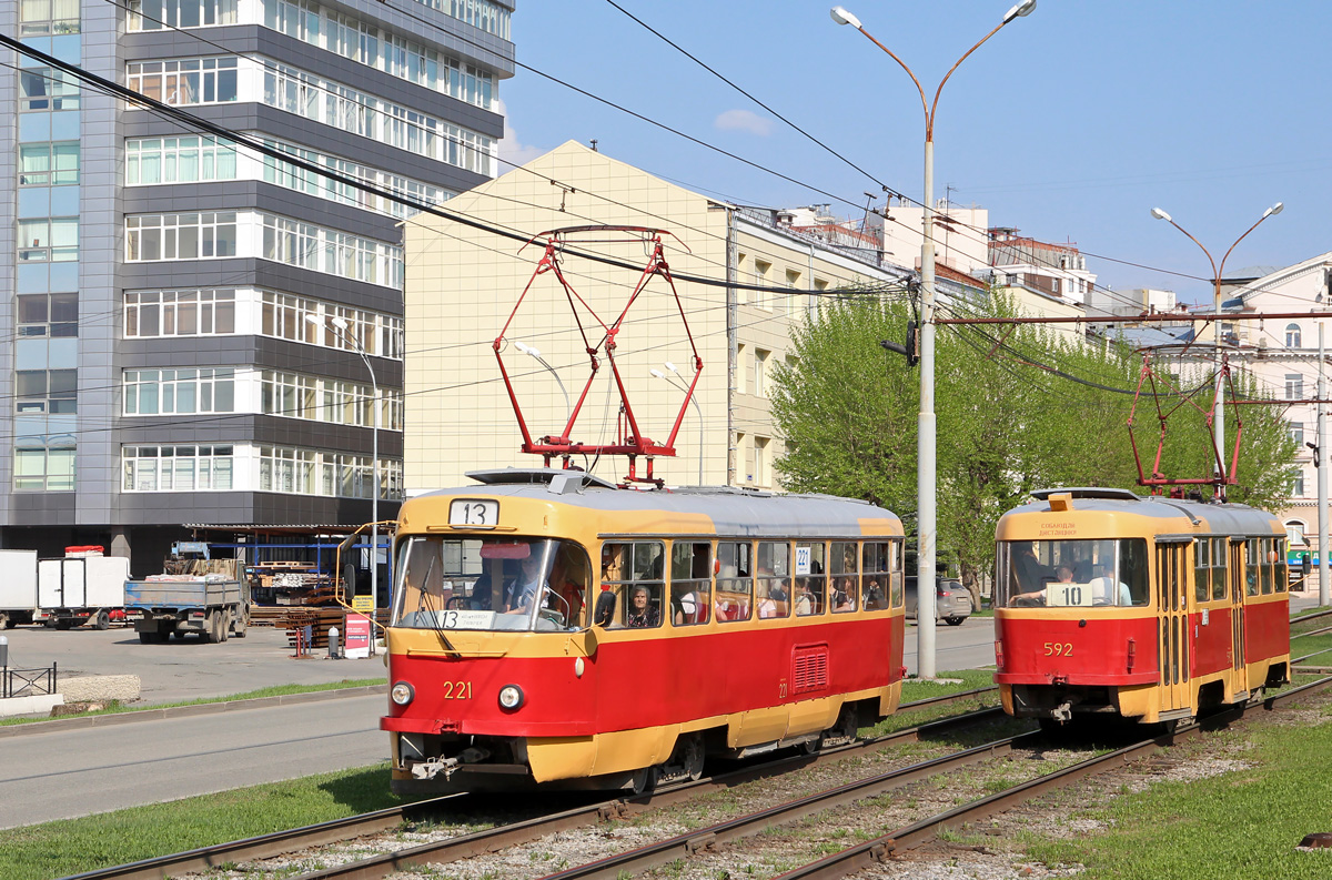 Yekaterinburg, Tatra T3SU # 221