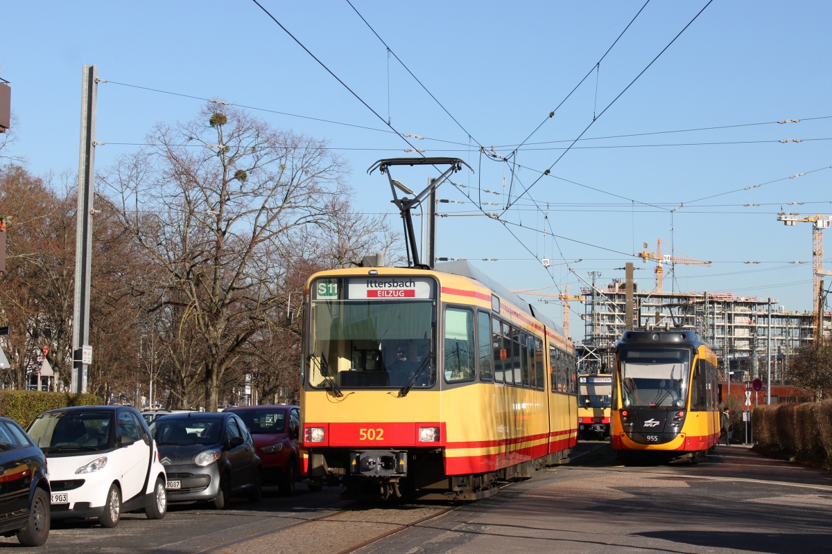 Karlsruhe, Waggon-Union GT6-80C N°. 502; Karlsruhe, Bombardier ET2010 N°. 955 Karlsruhe, Waggon-Union GT6-80C N°. 502; Karlsruhe, Bombardier ET2010 N°. 955