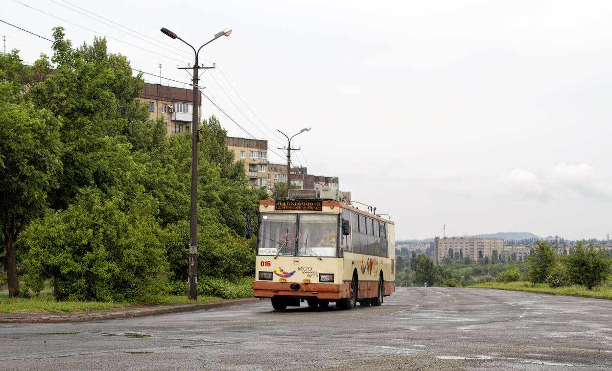 Кривой Рог, ЮМЗ Т1Р (Т2П) № 016