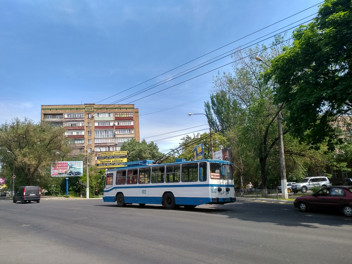 Мариуполь, ЮМЗ Т2 № 1812
