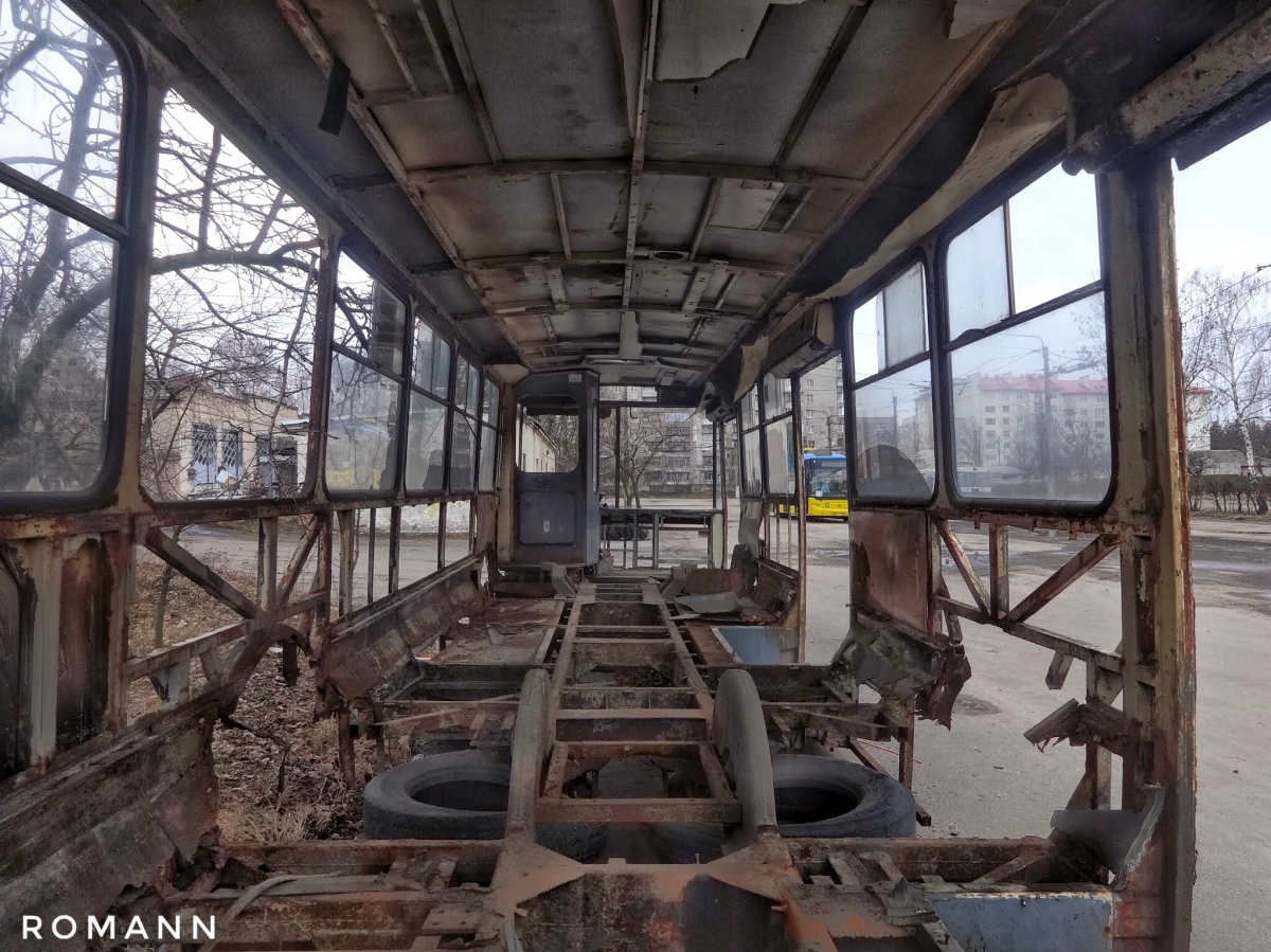 Львов, Škoda 14Tr89/6 № 557