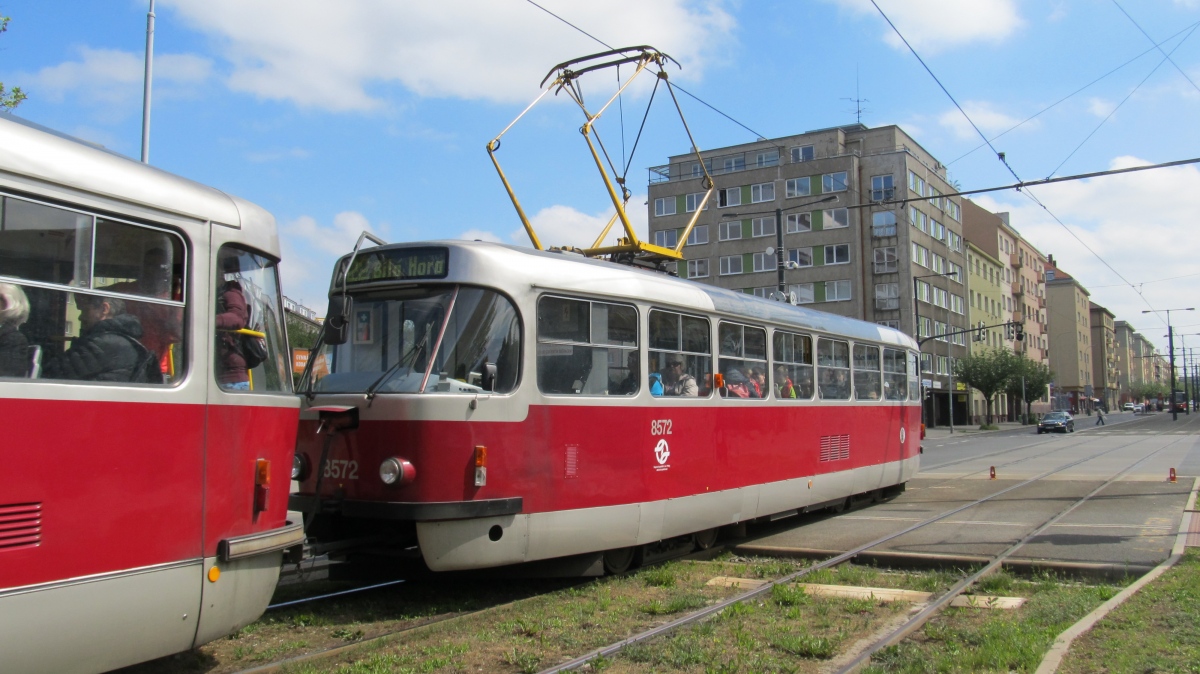 Prague, Tatra T3R.P N°. 8572