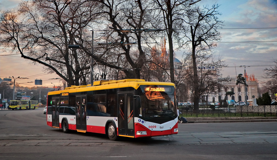 Одесса, БКМ 321 № 0009