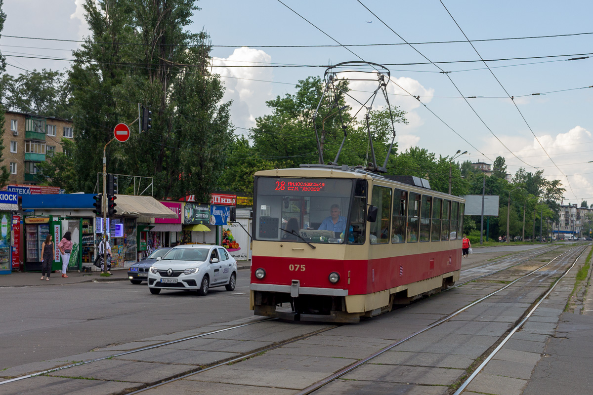 Kyjev, Tatra T6B5SU č. 075
