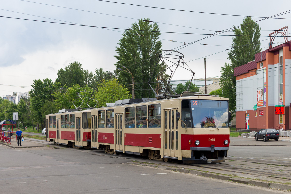 Kijevas, Tatra T6B5SU nr. 045