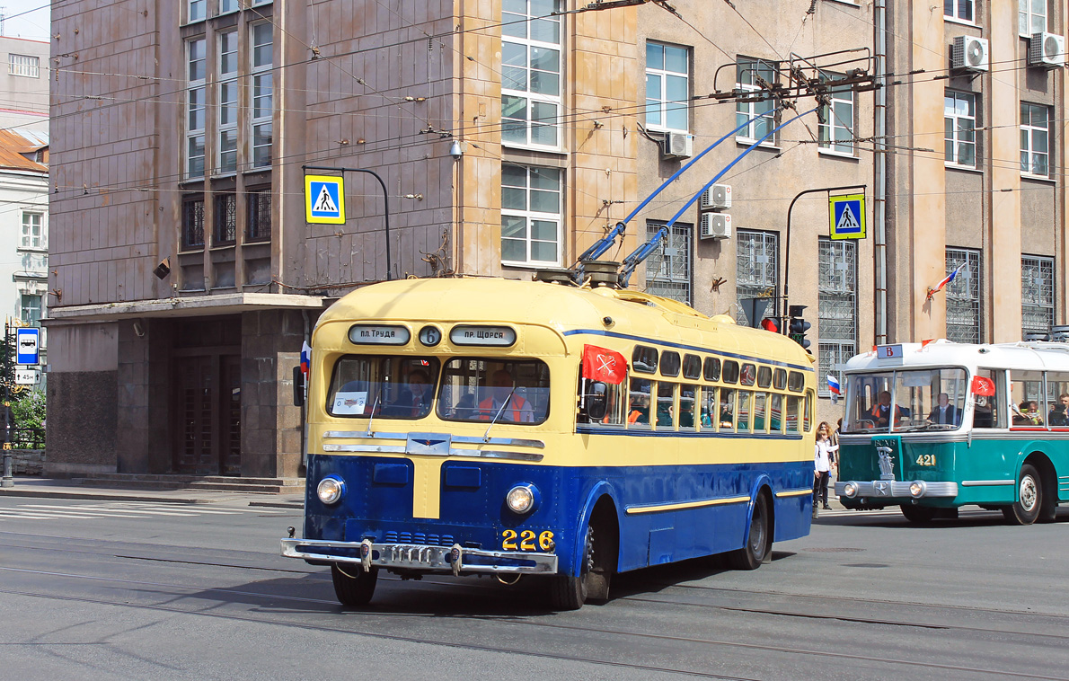 Санкт-Петербург, МТБ-82Д № 226; Санкт-Петербург — V Петербургский парад ретротранспорта