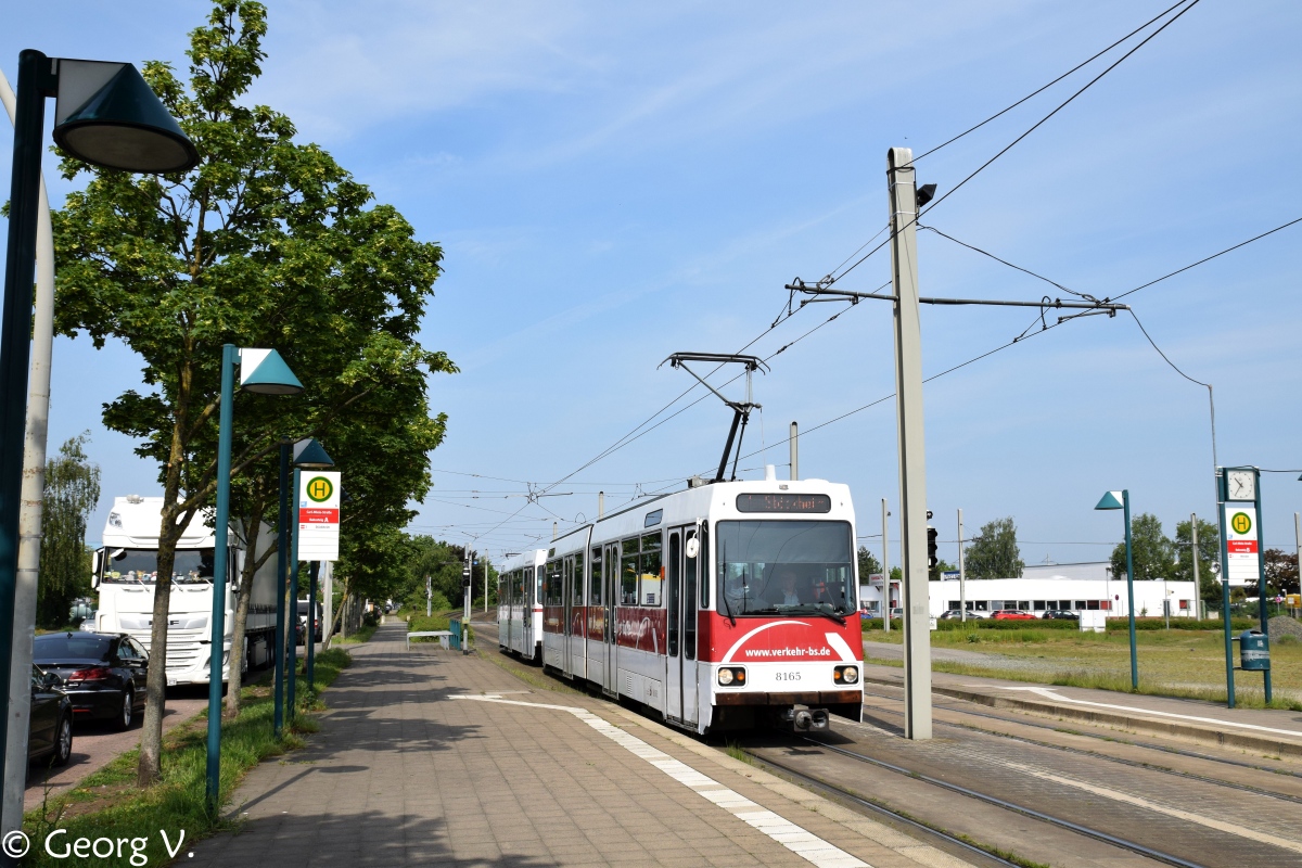 Braunschweig, LHB GT6 Typ Braunschweig # 8165; Braunschweig, LHB B4 Typ Braunschweig # 8471 Braunschweig, LHB GT6 Typ Braunschweig # 8165; Braunschweig, LHB B4 Typ Braunschweig # 8471