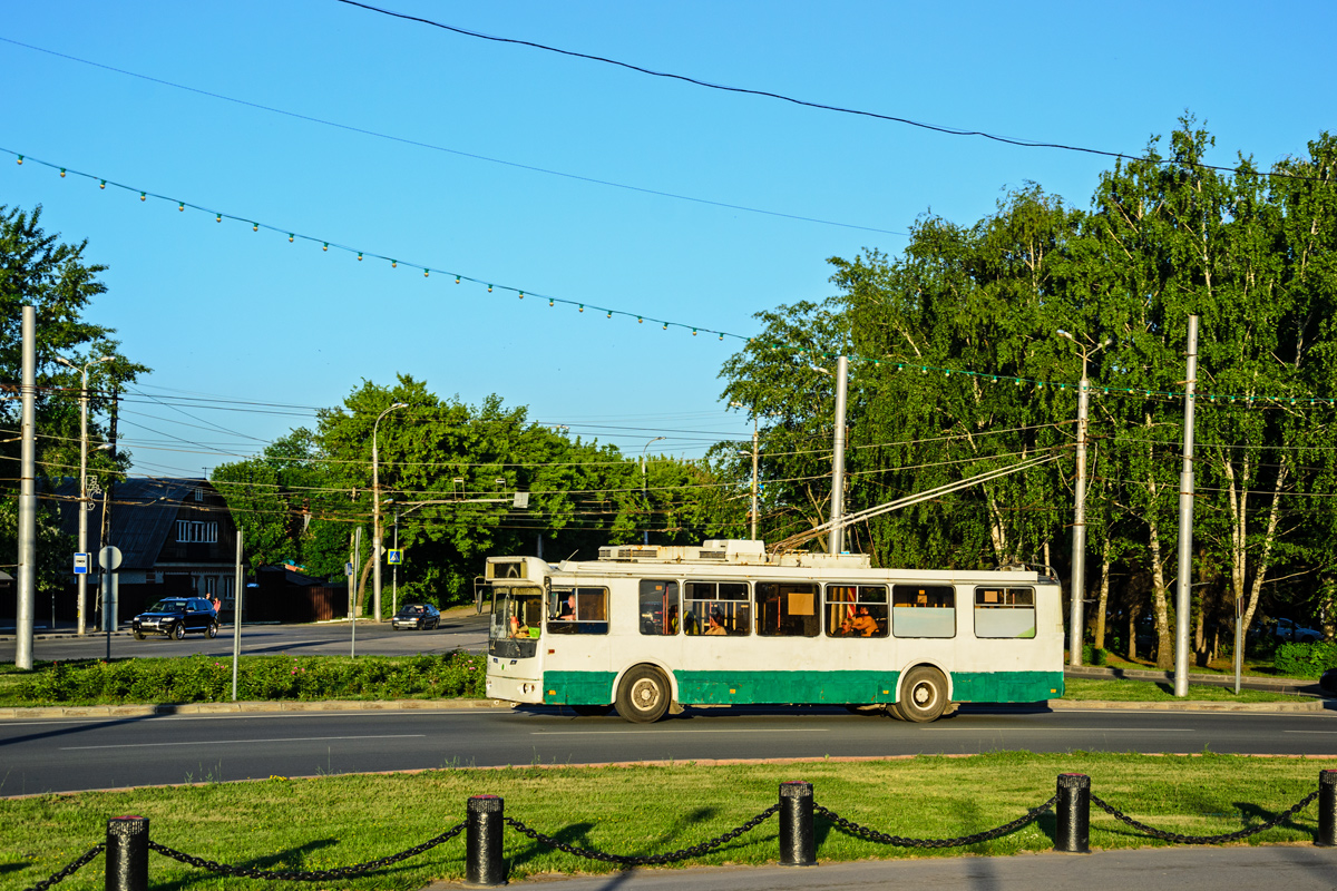 Пенза, ЗиУ-682Г-016.02 № 2046