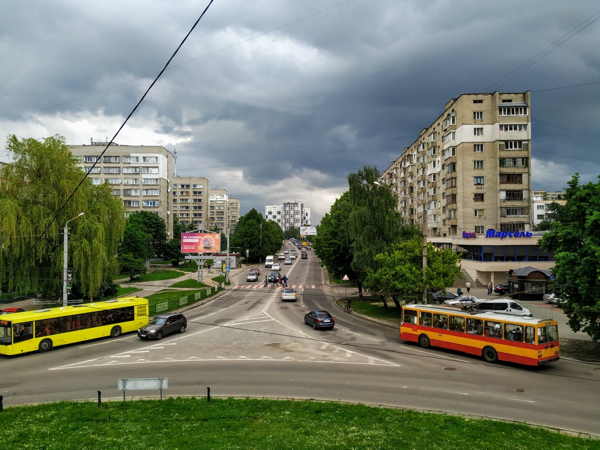 Львов, Škoda 14Tr02/6 № 525; Львов — Троллейбусные линии и инфраструктура
