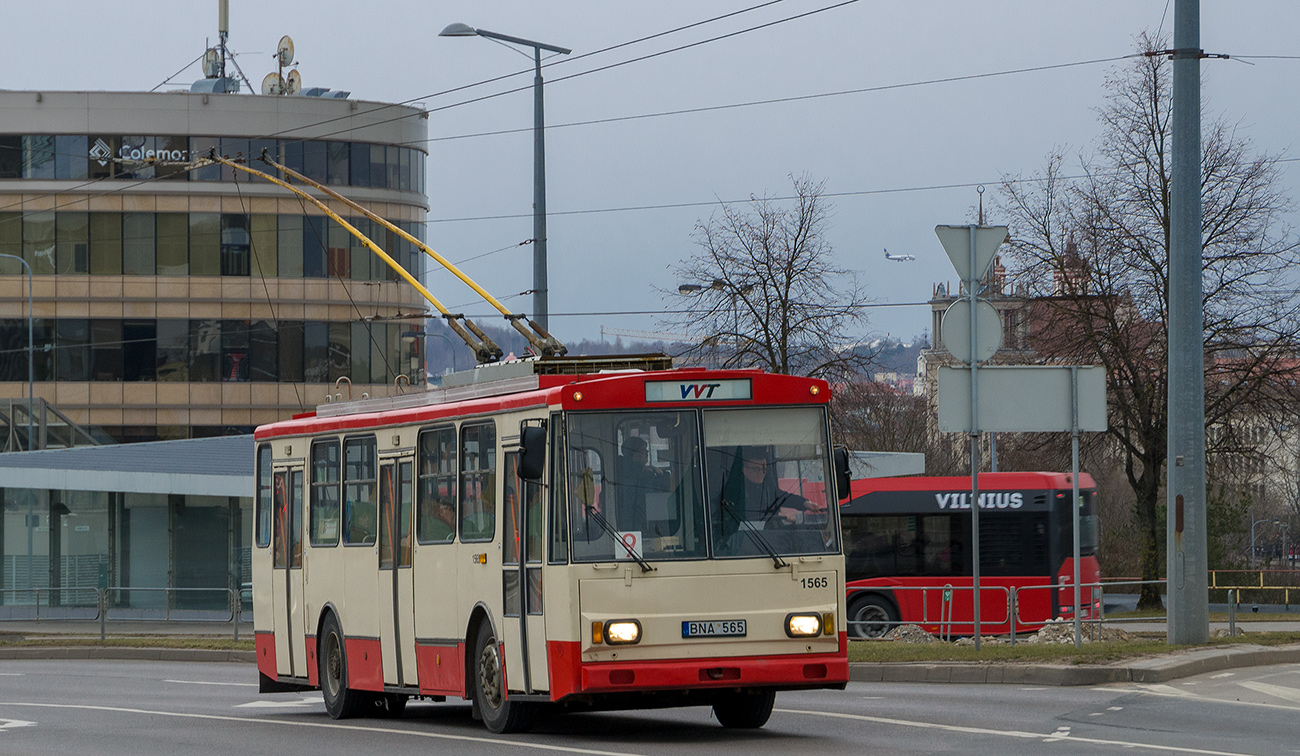 Вильнюс, Škoda 14Tr11/6 № 1565