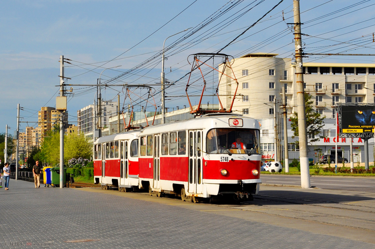 Волгоград, Tatra T3SU № 5748; Волгоград, Tatra T3SU № 5747