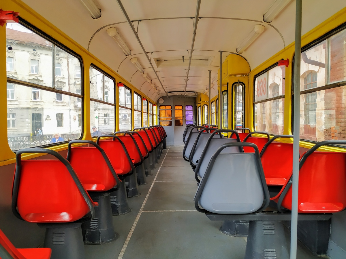 Львов, Tatra T4SU № 869; Львов — Выставка трамваев по случаю 125 годовщины львовского трамвая
