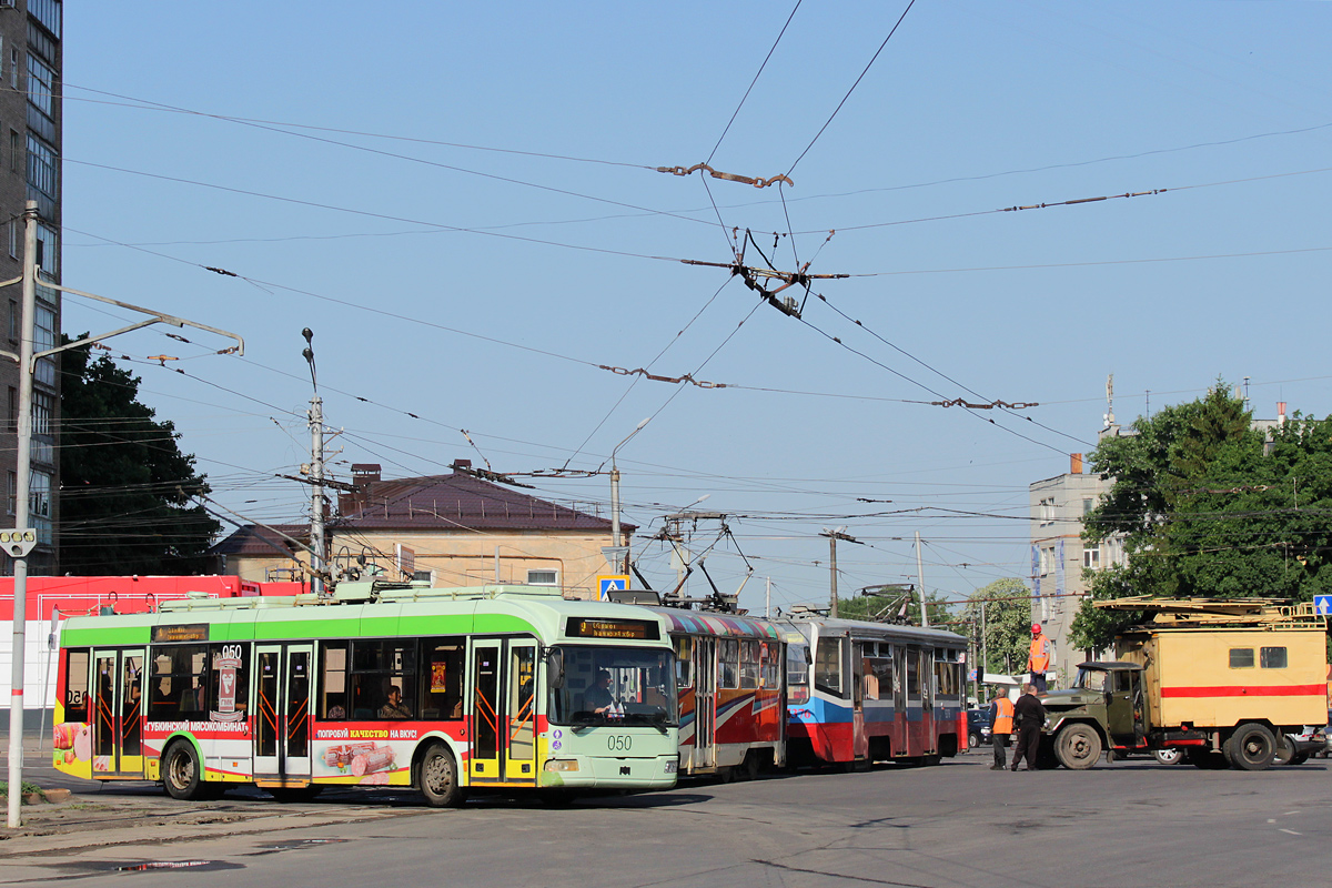 Курск, БКМ 321 № 050; Курск — Разные фотографии Курск, БКМ 321 № 050; Курск — Разные фотографии