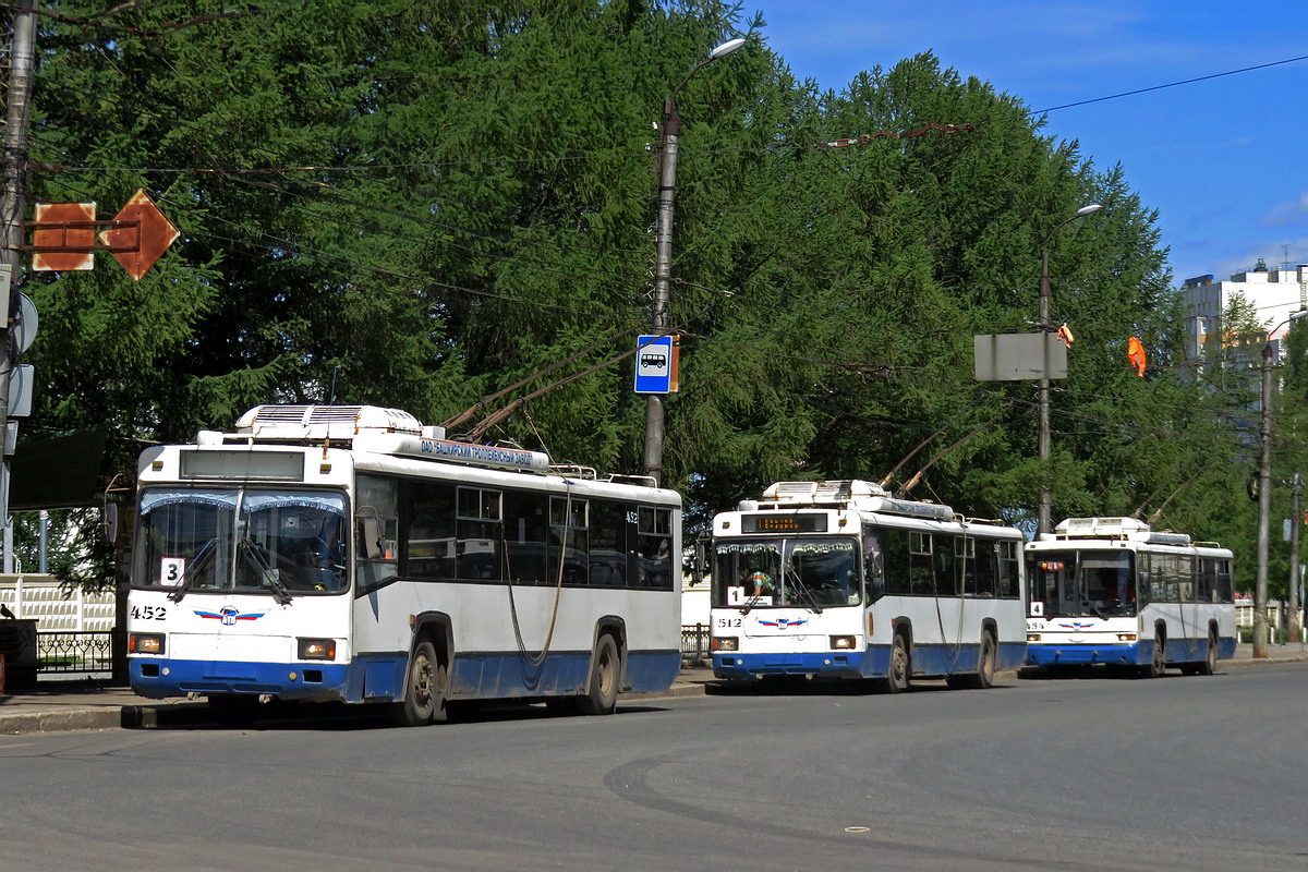 Киров, БТЗ-52764Р № 452