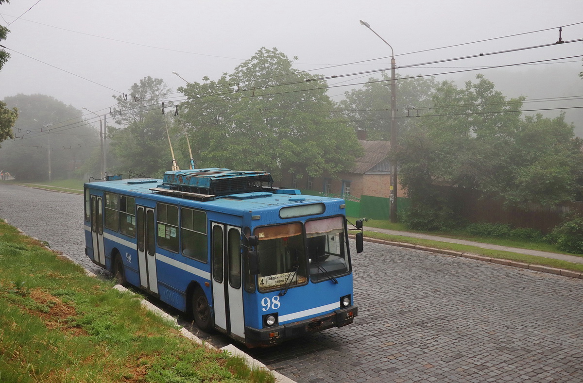 Полтава, ЮМЗ Т2 № 98
