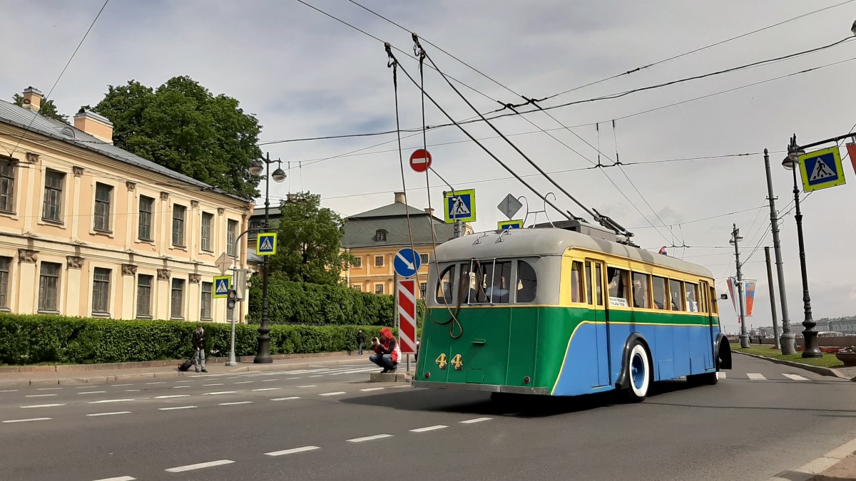 Санкт-Петербург, ЯТБ-1 № 44; Санкт-Петербург — V Петербургский парад ретротранспорта