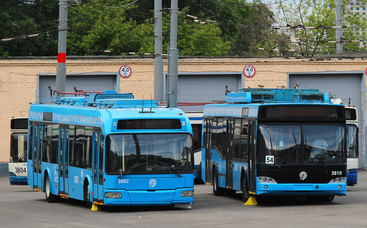 Москва, СВАРЗ-6235.01 (БКМ 32100М) № 3882; Москва, СВАРЗ-МАЗ-6235.00 № 3810