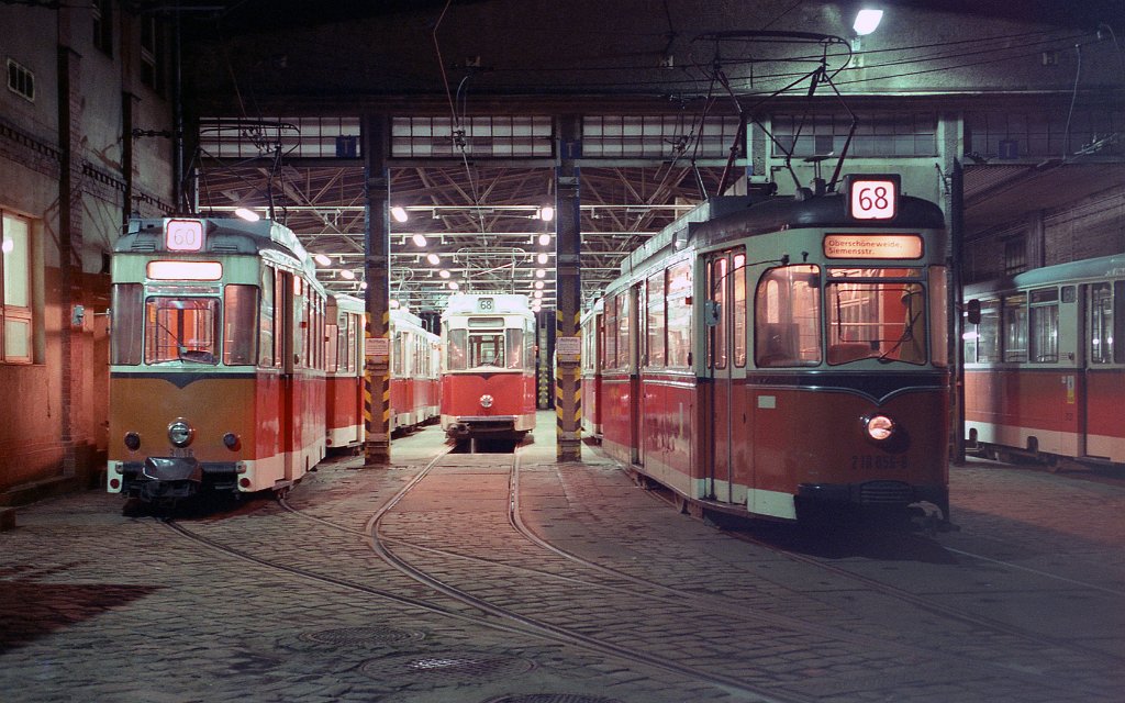 Берлин, Reko TZ69 № 3016; Берлин, Gotha TDE64 № 218 056-8