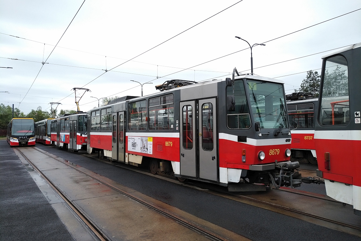 Прага, Tatra T6A5 № 8679