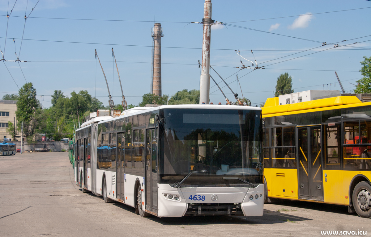 Киев, ЛАЗ E301D1 № 4638