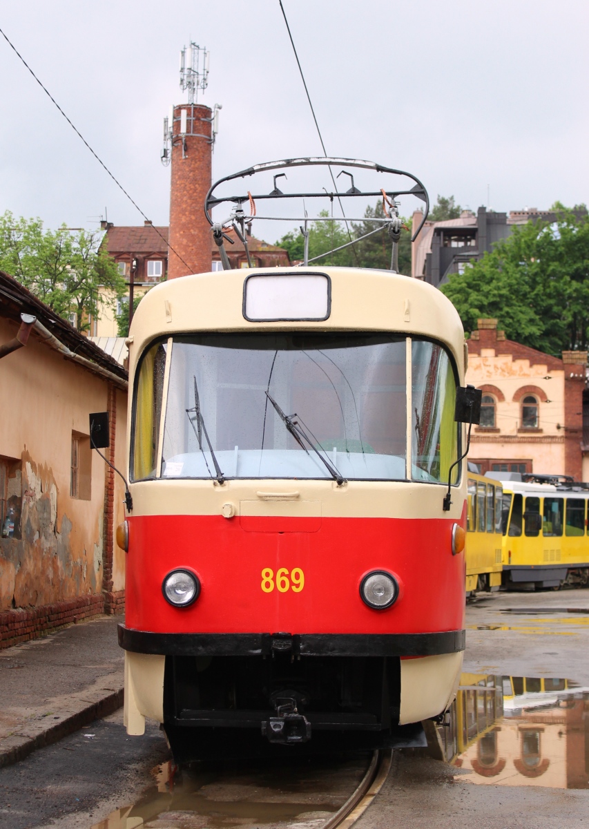 Львов, Tatra T4SU № 869; Львов — Выставка трамваев по случаю 125 годовщины львовского трамвая