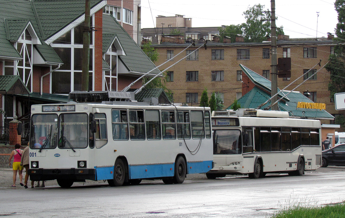 Белая Церковь, ЮМЗ Т2 № 001; Белая Церковь, МАЗ-ЭТОН Т103 № 008