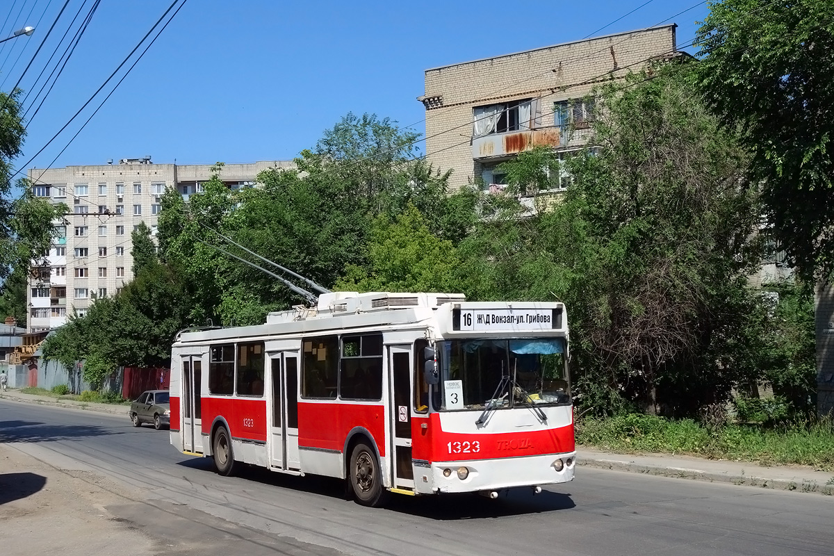 Саратов, ЗиУ-682Г-016.02 № 1323