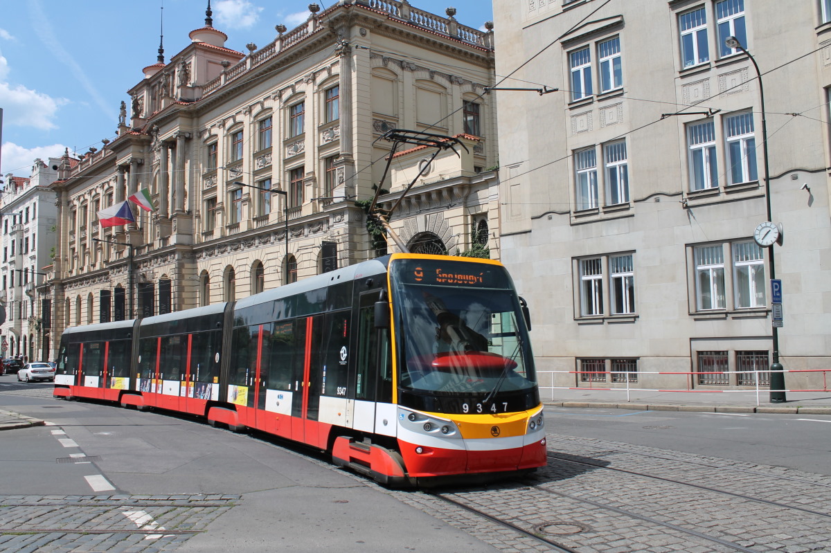 Прага, Škoda 15T4 ForCity Alfa Praha № 9347