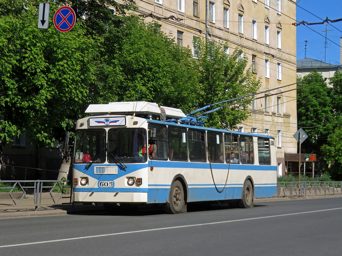 Киров, ЗиУ-682 КР Иваново № 605